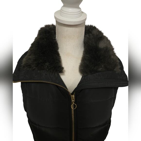 H & M Puffer Vest With Faux Fur Collar - Picture 2 of 9